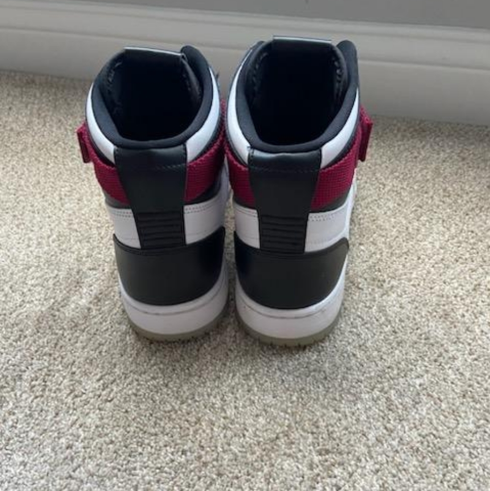 Nike Women's Jordan Novas with box - Picture 4 of 7